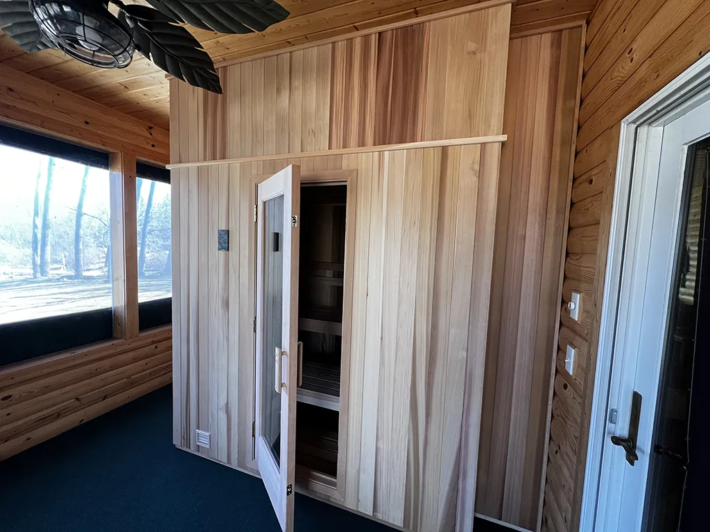 Custom cedar sisu sauna 5 x 7