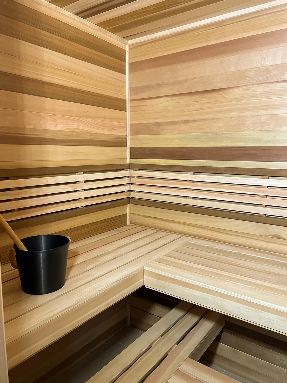 L-benching in cedar sauna